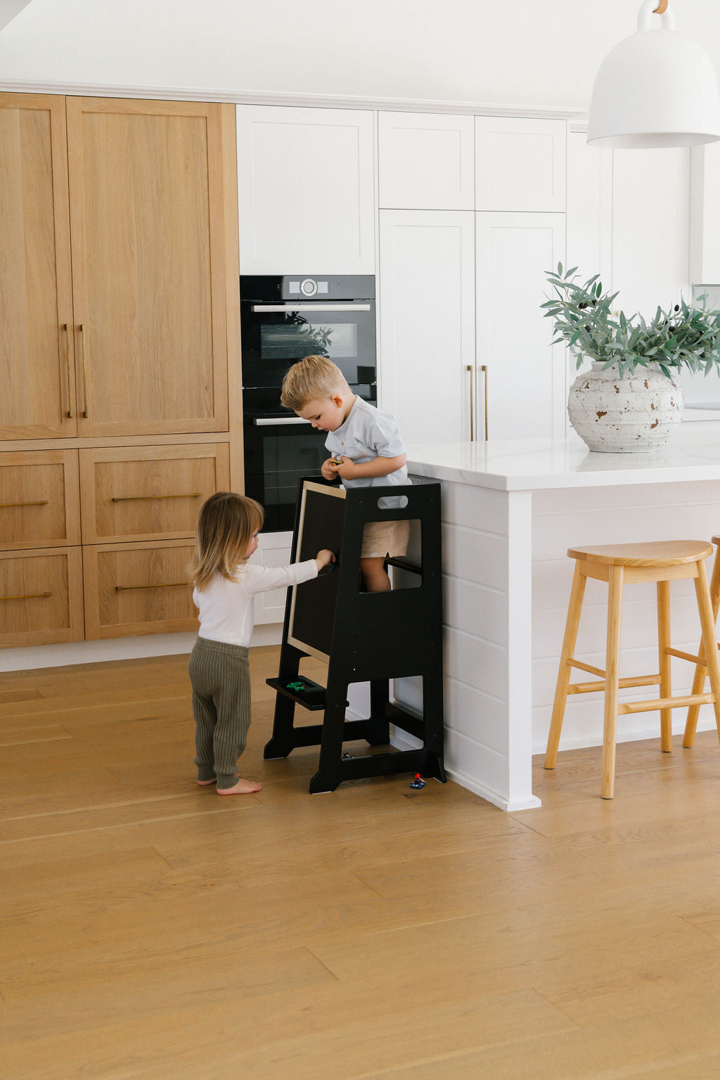 Slimline Learning Tower | Black